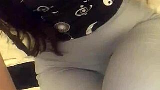 Arab desi babe flaunts her perfect curvy body everywhere