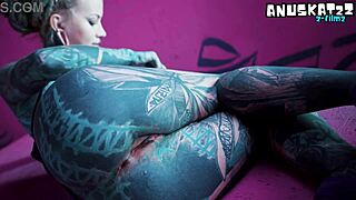tattooed goth slut fists gaping asshole solo anal whore stretch play!