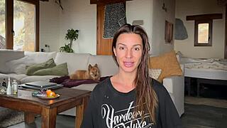 5 Reasons Girls Fake Orgasms During Yoga Sessions