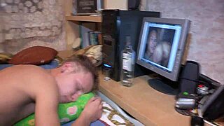 sweetie bonks for a r... oh god my pussy loves this old cock so much