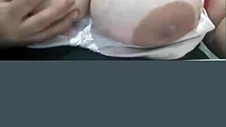 Big Titted Turkish Woman Performs Live Ass Show