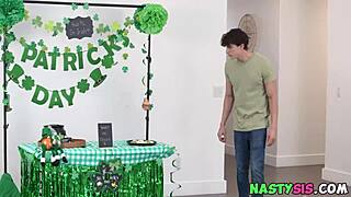 Stepsisters' kissing booth escalates to wild ass fucking