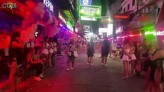Thai Street Dancing Girls in Pattaya Soi6 GoGo Bars