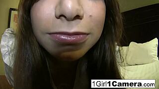 Carmen Cruise Fingers Pussy Close-Up Solo