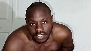 i'm waitin' awhile fer new tat ta heal... showin' it off n sharin' free ideas durin' october closet month!