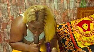 Sundaydogood614 shaved pussy homemade closeup tease