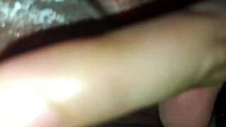 Ever Wonder How Pinay Mommy's Big Pussy Tastes During Lick Fest?