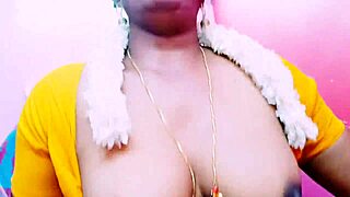 Grandpa's Saree Sex With Step-Granddaughter Features Dirty Telugu Talk