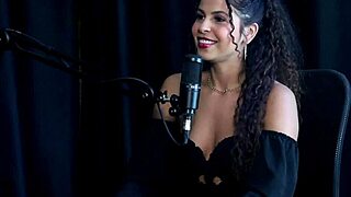 her tiny bits are so small... model tips for selling content with mom??