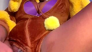 Lopunny cosplay soaks bed in squirting missionary frenzy