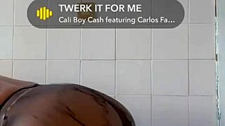 la dance du cul tremblent 🍑💦 ebony big ass shaking wild 😍