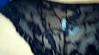 i get handjob then hubby eats my big ass