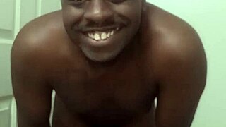 Learned from dog to spread asshole clean in bathroom no mess