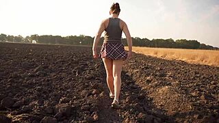 watching schoolgirl upskirt cameltoe flash full panties outdoors