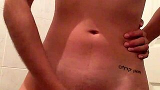 i'm chava poblana rubbing my pussy just for you