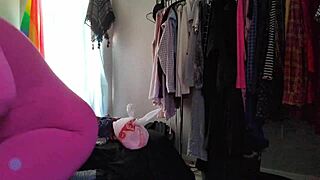 chubby slut stretches fat ass in tight pink leggings