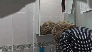 Wife lures neighbor for bed doggy pounding