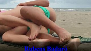 Casal Namorados Fode Praia Areia Bent Over Doggystyle