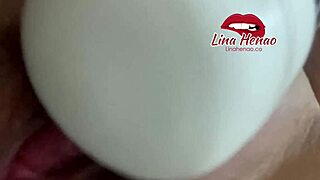 i twerk till horny fingering tight pussy to squirt orgasm