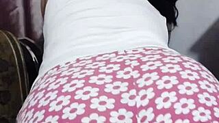 wow, auroraestelar pisses and rubs her big latina pussy in the shower