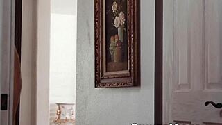 Blonde mona wales deepthroats nathan bronson's monster cock before passionate missionary pounding and cowgirl riding