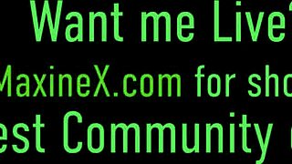 I'm horny maxine x fucking huge dildo sucking cock pantyhose