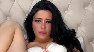 Horny American Exchange Student Girlfriend Squirts Webcam Toys