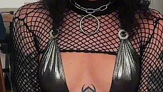 Tattooed teen anal slut rides cock for creampie in latex!