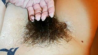 Super Hairy Underwater Pussy Closeup!