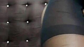 watch me finger my fat shaved pussy i'm your sub slut!