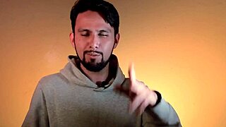 colombian poverty deeper than venezuelan hole