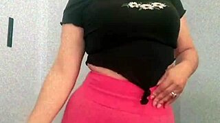 Calcinha Marks Deep In Legging Cameltoe