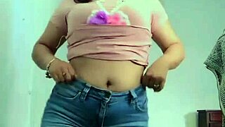 Calcinha Marks Deep In Legging Cameltoe