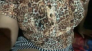 hey nagma fingers her desi pussy in indian village ranch