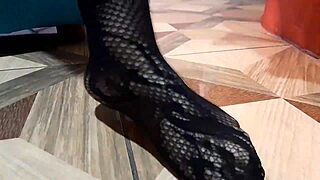 Petite Latina's Huge Ass Banged Hard for 300 Dollars