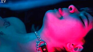 damn, that latina lesbian pussy licking and foot worship looks so wet 😍👅