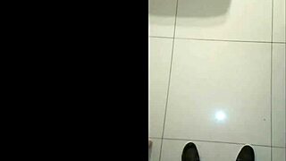 Pissing squirts and cum blasts!! 😩 Big ass brunette + ts buddy compilation 💦🍑🔥