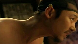 KOREAN CONCUBINE SLAVE KISSES BIG TITS IN BDSM SCENE