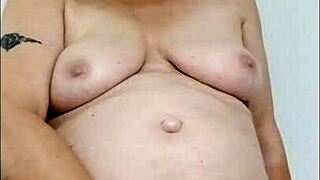 dirty homemade housewife wanks to orgasm at mummys place