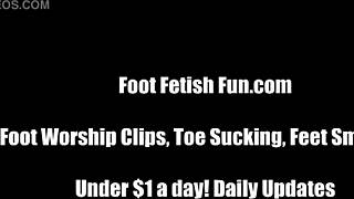 hey foot freak i love teasing your toes with mine!!