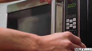 Eva Angelina Milf Gangbanged By 6 Cocks Double Penetration Facial!