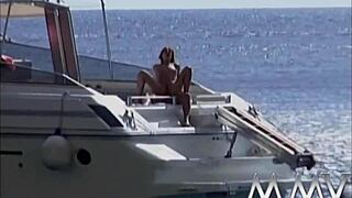 Naughty Retro Babes Suck Cock and Fuck Hard in Outdoor Cumshots