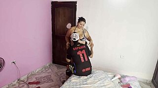 quiero que mi hermanastro me coja duro en todas las posiciones