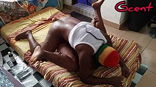 Homemade Girlfriend's Dripping Wet Missionary Pounding