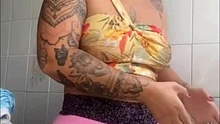 check my swollen big pussy flashing live for you?