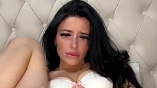 Horny American Coed Fingers Herself to Squirting Orgasm on Webcam