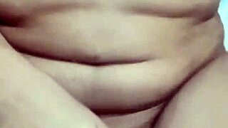 mira como me vengo papi... te gusta mi leche caliente? ay sí!