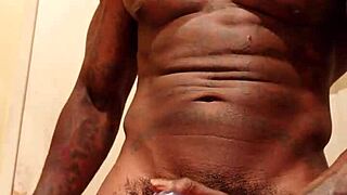 Hallelujah Johnson Worships Strokes Her Massive Bbc Tasty Dick