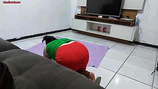 madrasta sets up shower curtain to peek at stepson bathing