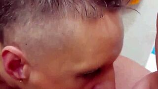 DEUTSCHE PROSTITUIERTE MILF SANDRA BLASTS COCK RAW NO LIMITS!